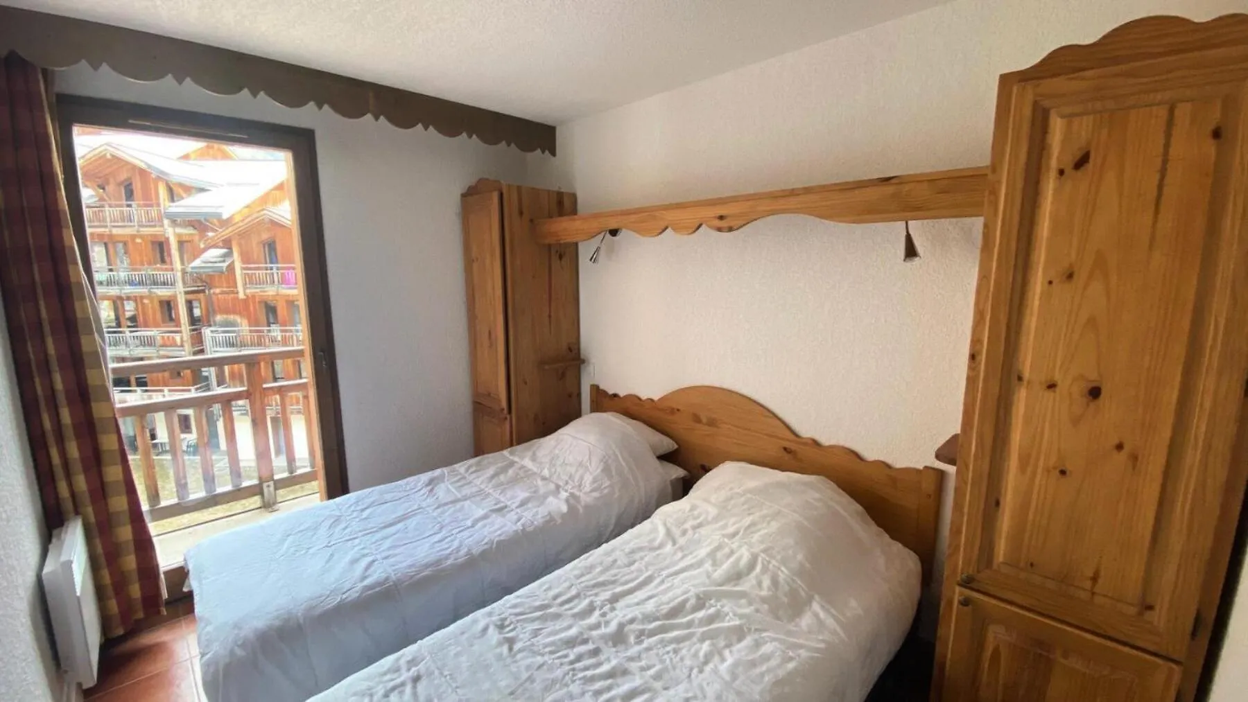 Apartment Residence Les Airelles - Appartement Plein Sud, Parking Couvert - 50 M Des Pistes De Ski! Mae-8394 Montgenevre